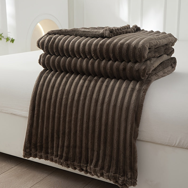 Cosycombe™ Ribbed Plush Blanket with a Soft, Cosy Texture