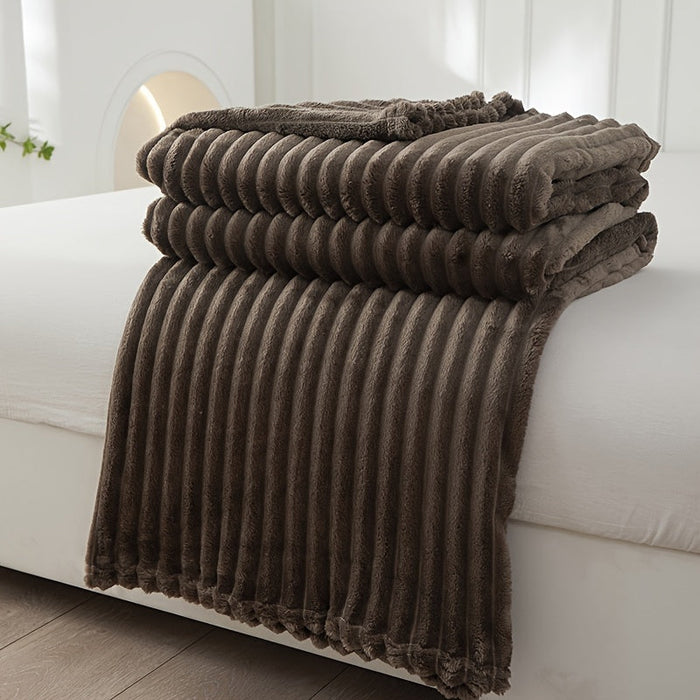 Cosycombe™ Ribbed Plush Blanket with a Soft, Cosy Texture