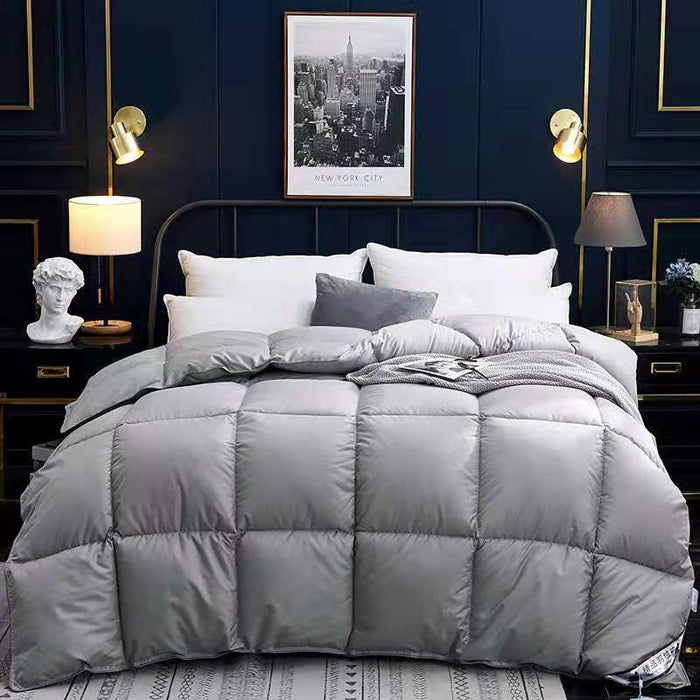 Cosycombe Box-quilted winter duvet with a two-tone finish