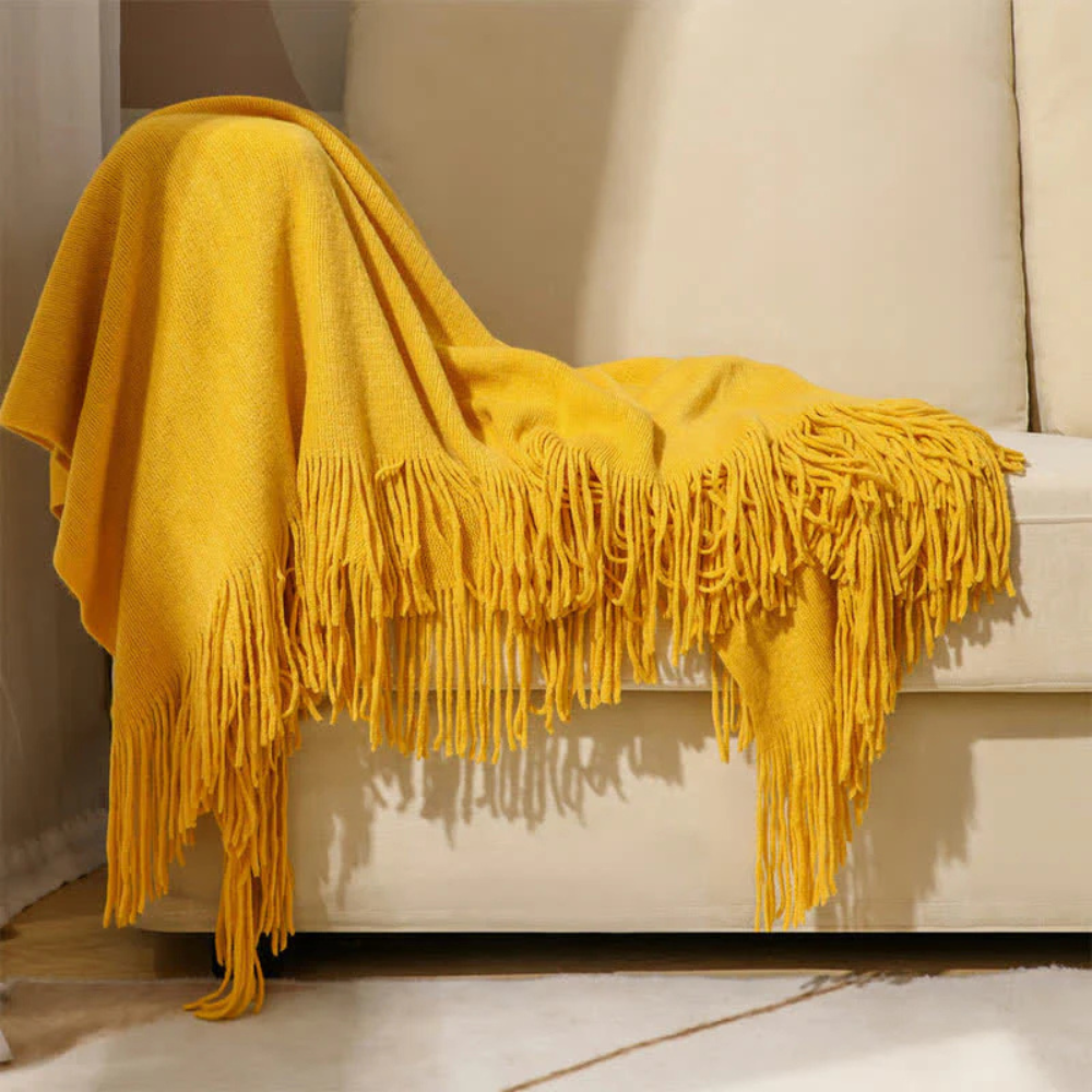 Cosycombe™ Chunky Knit Throw With Tassel Edges in Soft Acrylic
