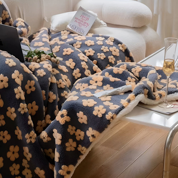 Cosycombe™ Retro Wildflower Throw Blanket with 3D Floral Texture