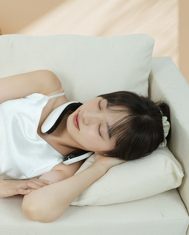 Heated U-shaped neck warmer band