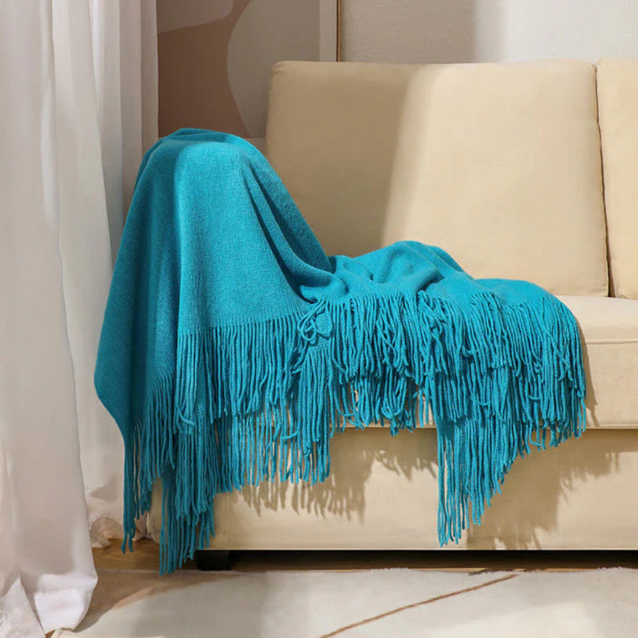 Cosycombe™ Chunky Knit Throw With Tassel Edges in Soft Acrylic