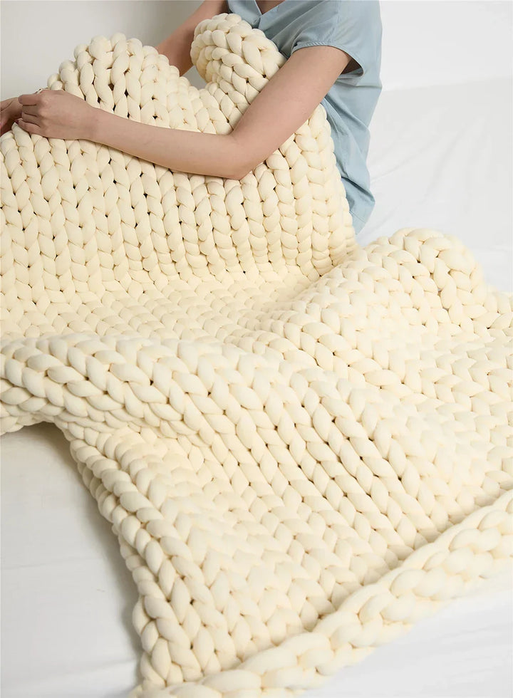 Cosycombe™ Handmade Chunky Knit Weighted Throw for Cosy Nights