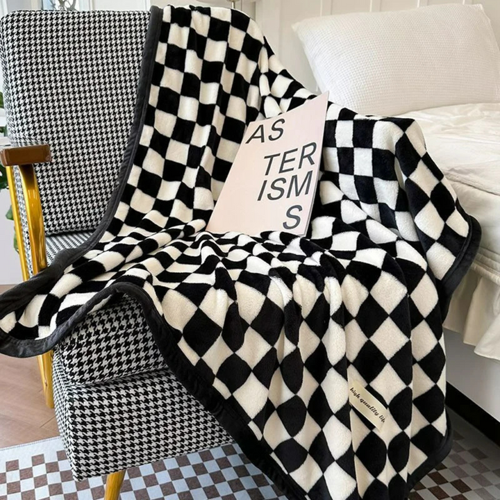 Cosycombe™ Soft Flannel Plaid Throw, Warm Cosy Blanket in Two Styles