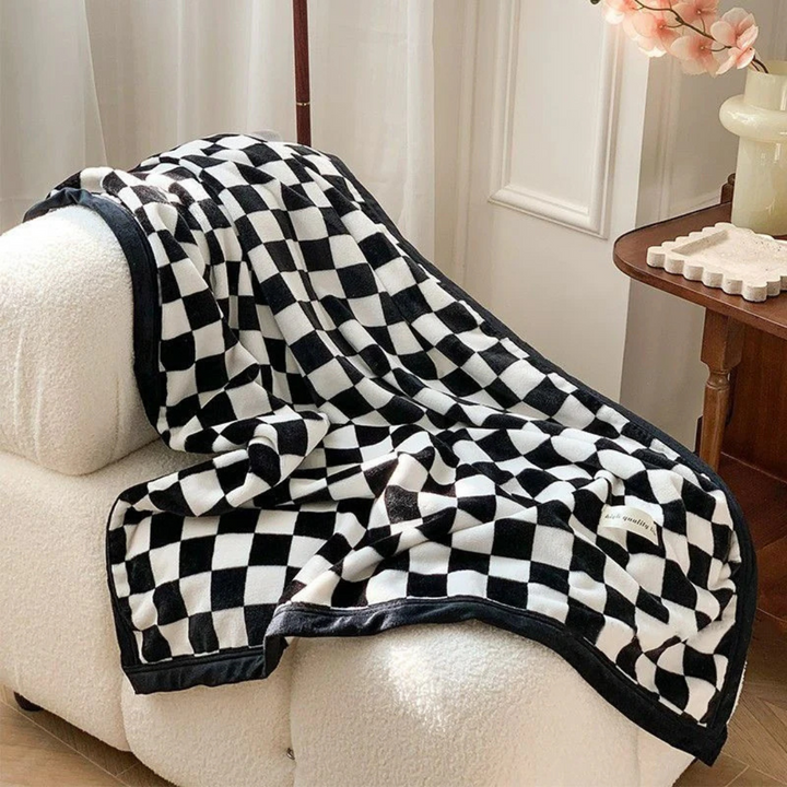 Cosycombe™ Soft Flannel Plaid Throw, Warm Cosy Blanket in Two Styles