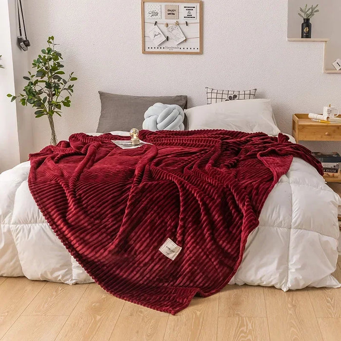 Cosycombe™ Thick Flannel Blanket, Ultra-Soft and Warm for Cold Nights