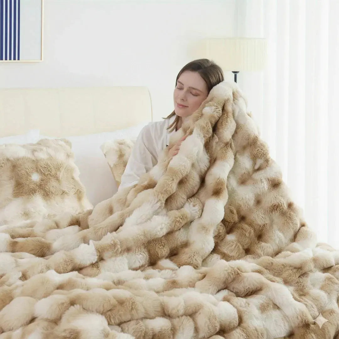 Cosycombe™ Reversible Faux Rabbit Fur Throw with Velvet Fleece Side