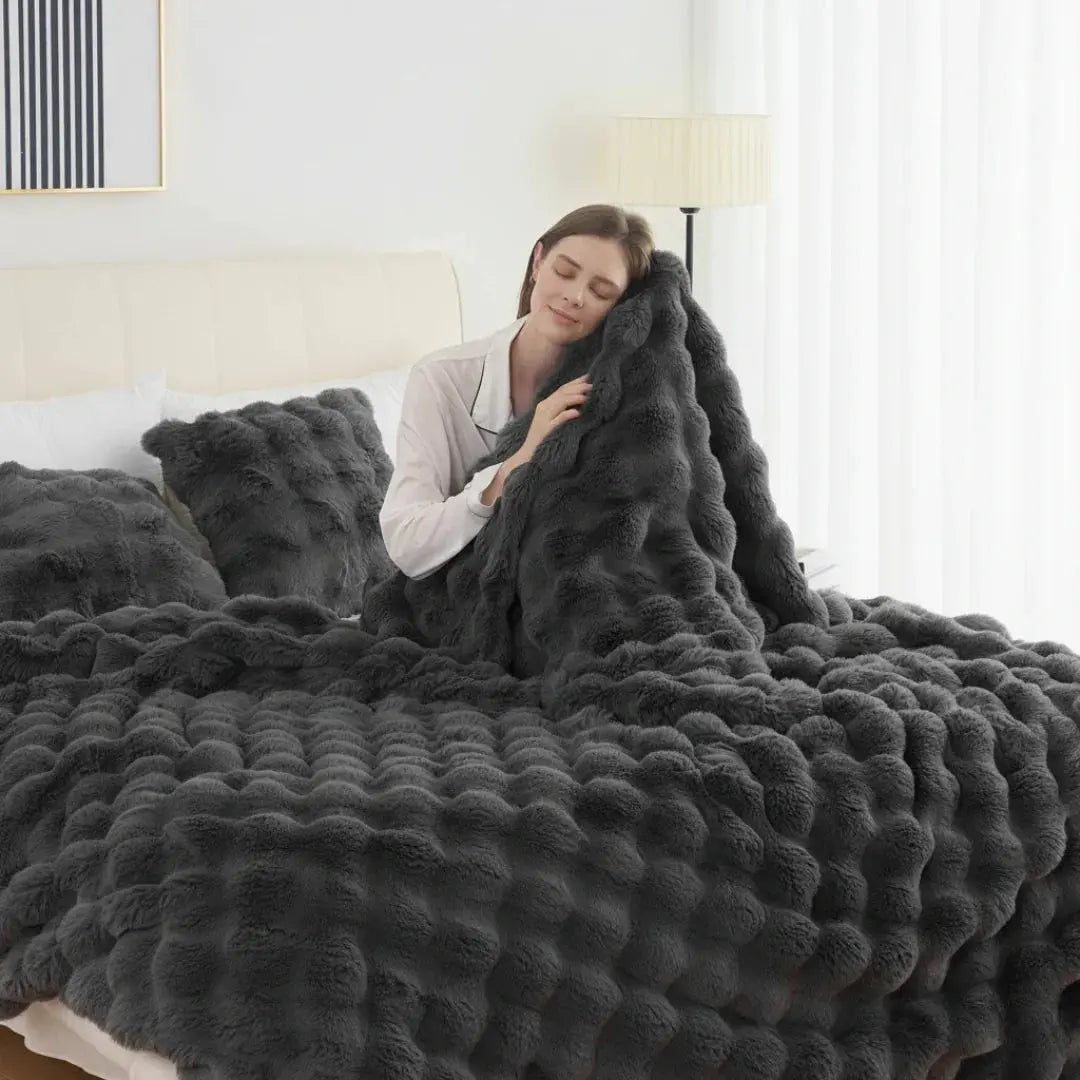 Cosycombe™ Reversible Faux Rabbit Fur Throw with Velvet Fleece Side