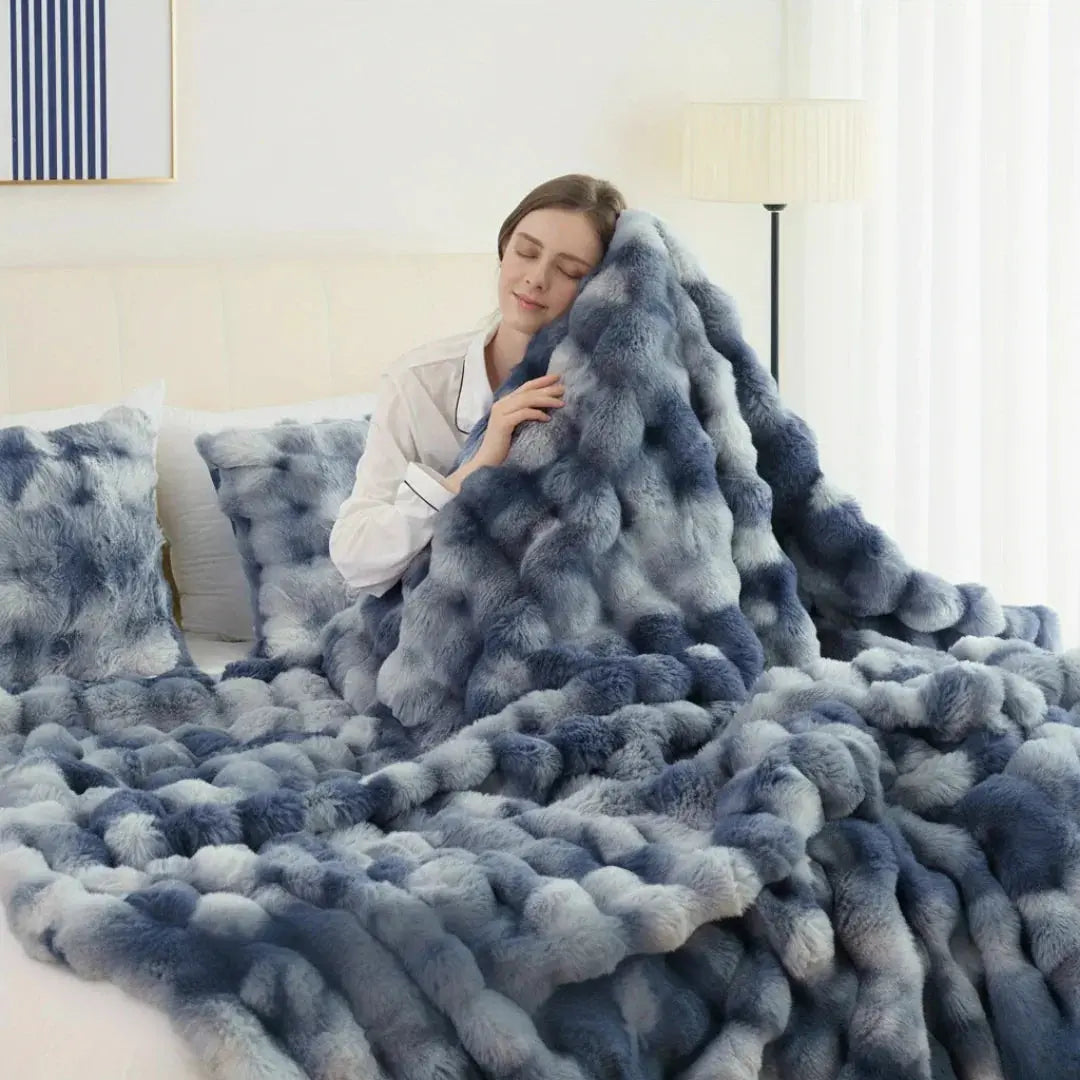 Cosycombe™ Reversible Faux Rabbit Fur Throw with Velvet Fleece Side