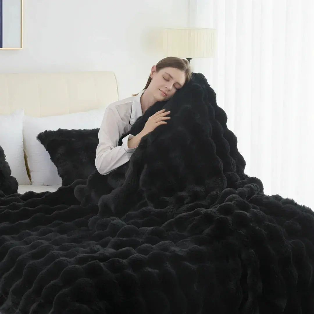 Cosycombe™ Reversible Faux Rabbit Fur Throw with Velvet Fleece Side