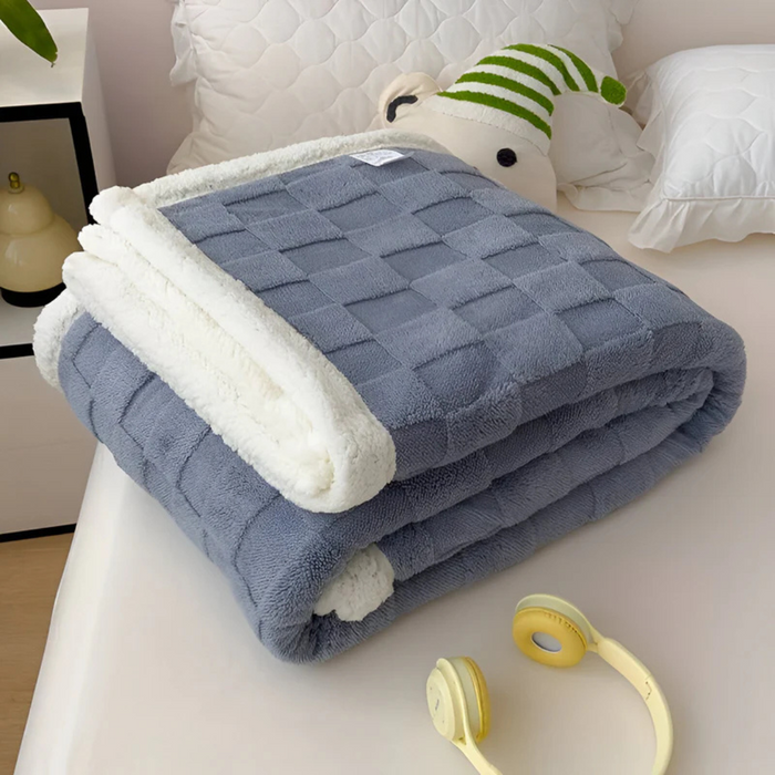 Cosycombe™ Double-Sided Fleece and Sherpa Blanket, Extra Warm Sofa Throw