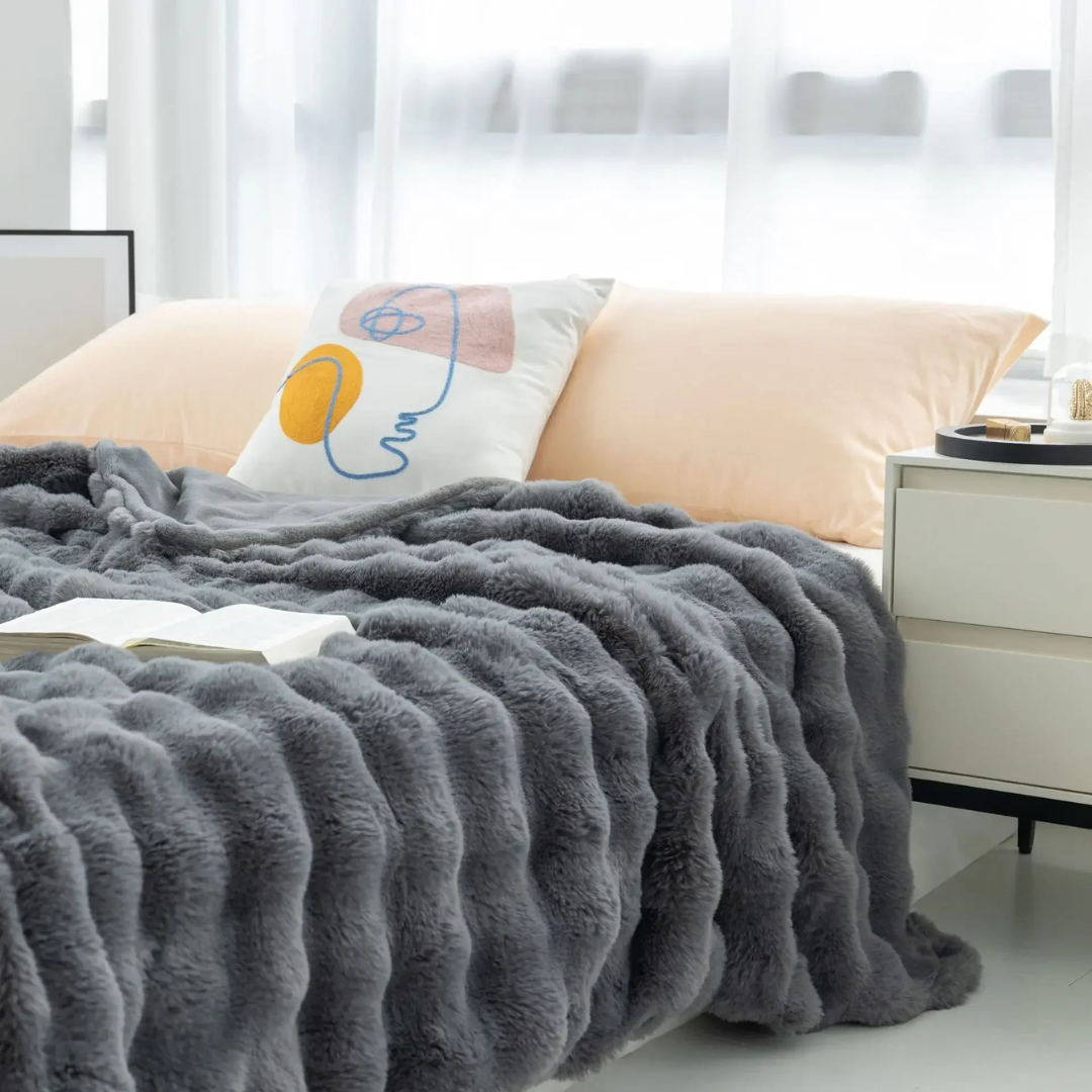 Cosycombe™ Wearable Blanket with Sleeves – Keeps You Warm, Hands Free