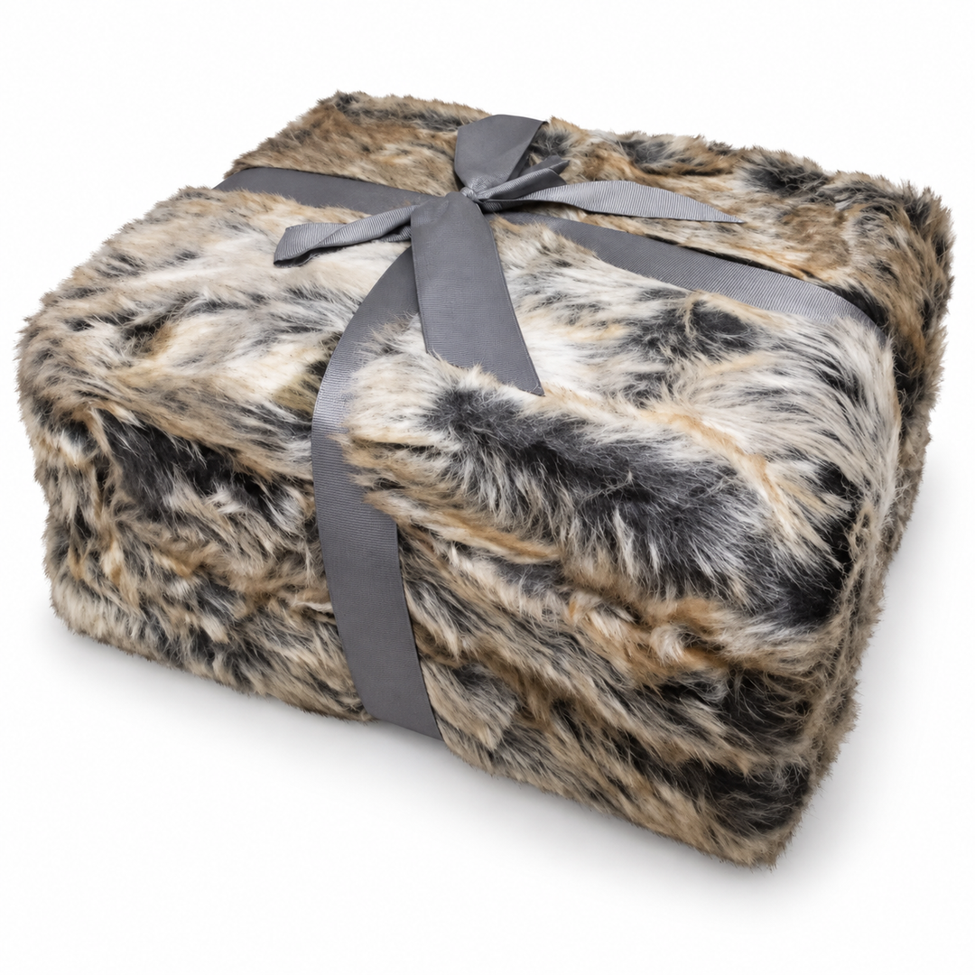 Cosycombe™ Dense Faux Fur Throw Blanket with Soft Polyester Underside