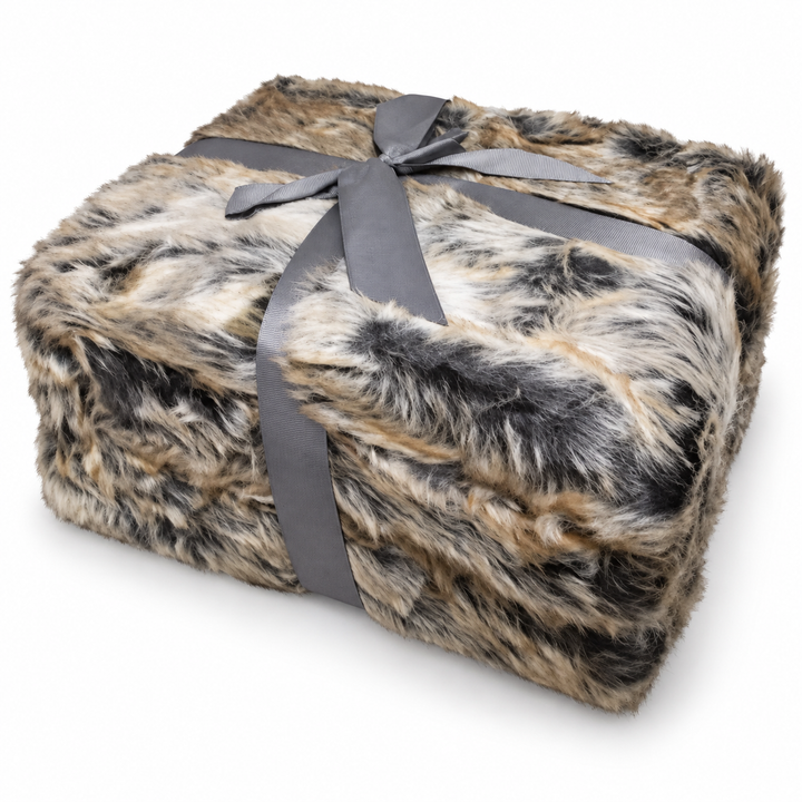Cosycombe™ Dense Faux Fur Throw Blanket with Soft Polyester Underside