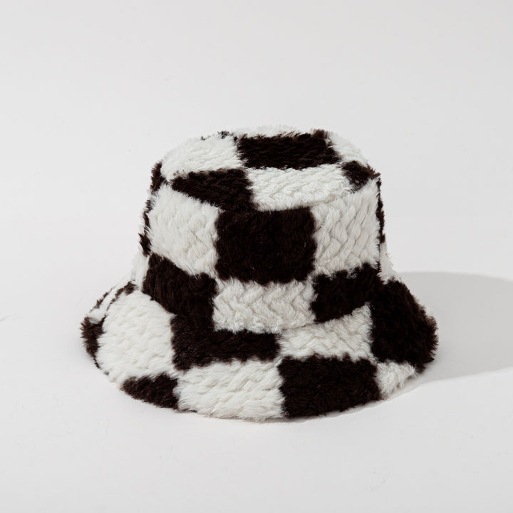 Black checkerboard fluffy bucket hat