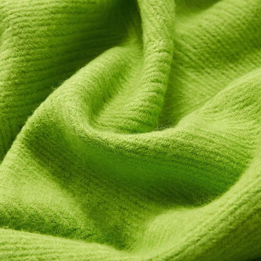 Cosycombe™ Chunky Knit Throw With Tassel Edges in Soft Acrylic