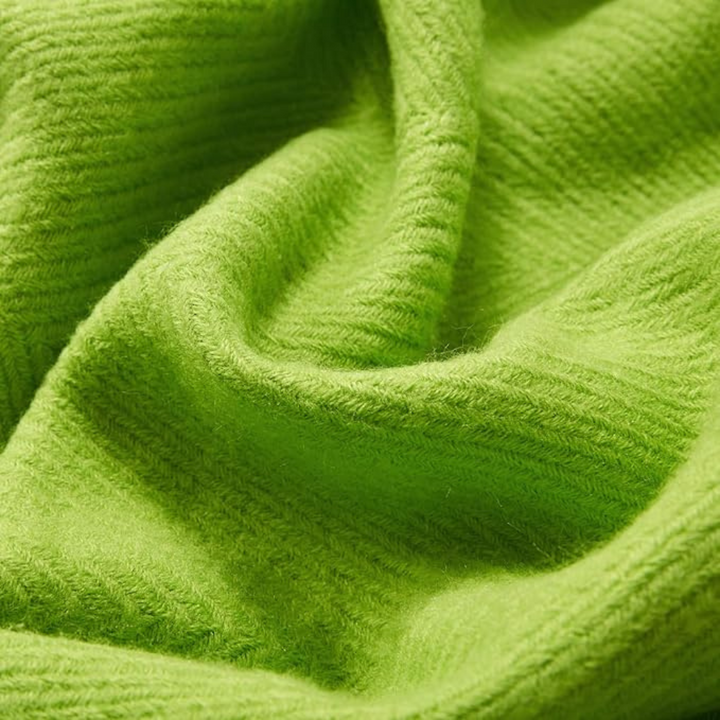 Cosycombe™ Chunky Knit Throw With Tassel Edges in Soft Acrylic