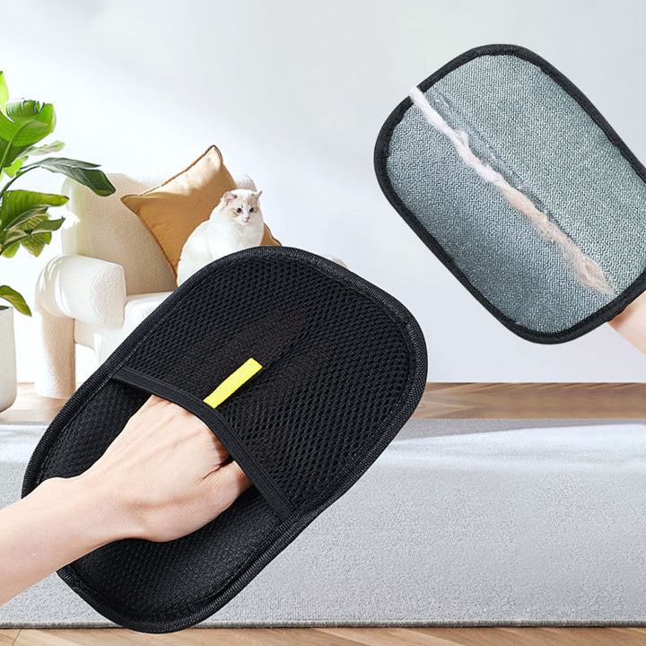 Pet hair remover glove with bristles