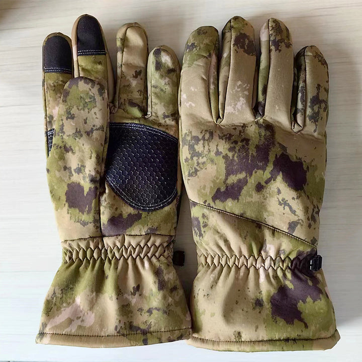 Camouflage softshell gloves with grip palm