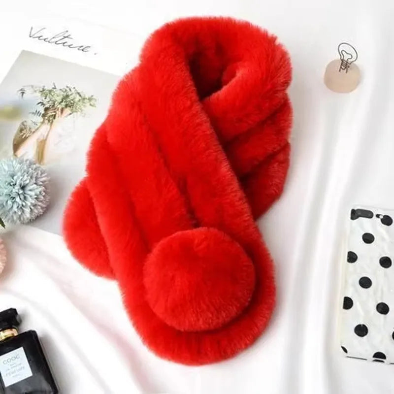 Cosycombe™ Plush Faux Fur Loop Scarf for Soft, Cosy Winter Warmth