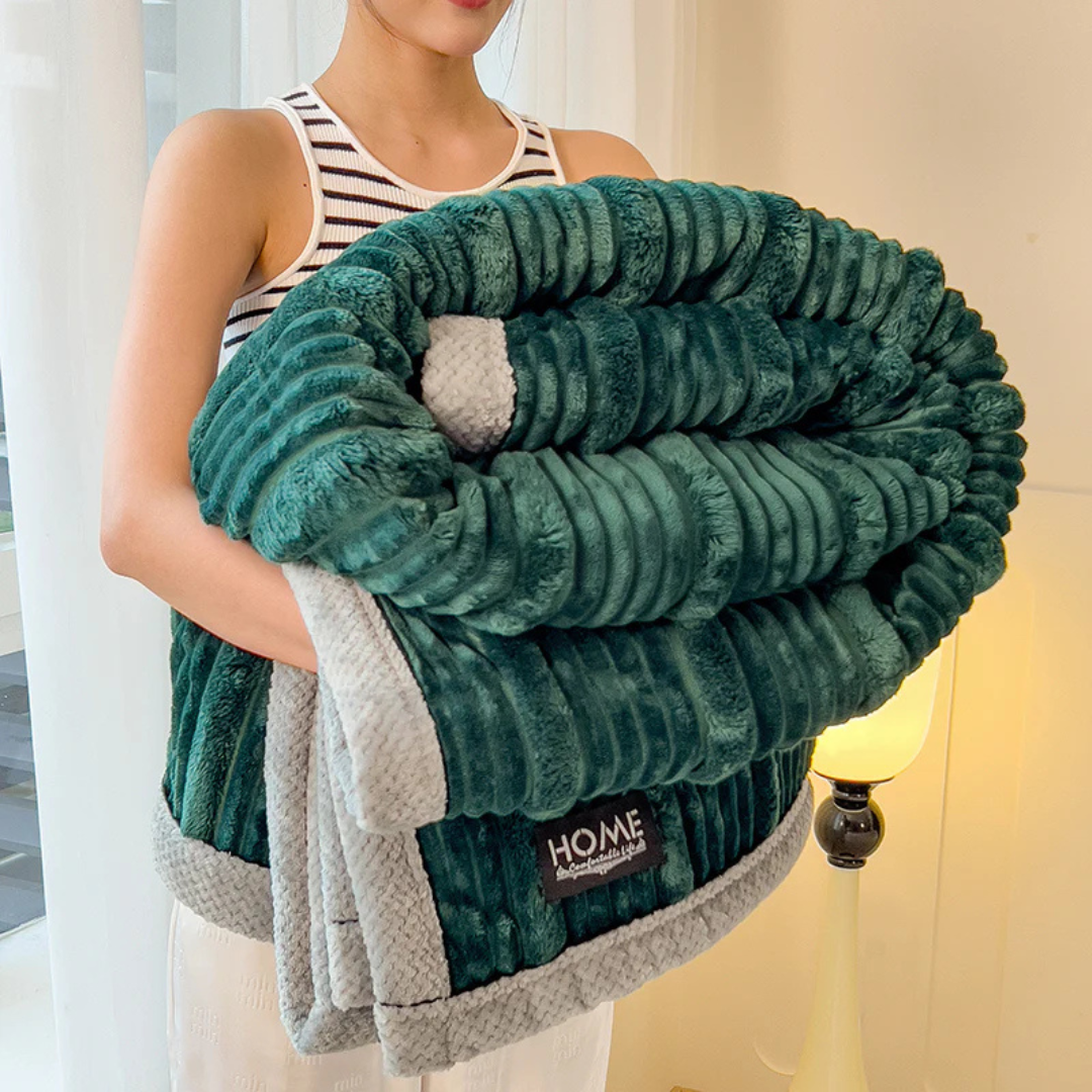Cosycombe™ Warm Plush Fleece Blanket for Bed and Sofa, Light Yet Insulating