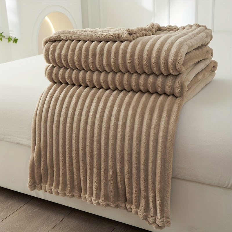 Cosycombe™ Ribbed Plush Blanket with a Soft, Cosy Texture