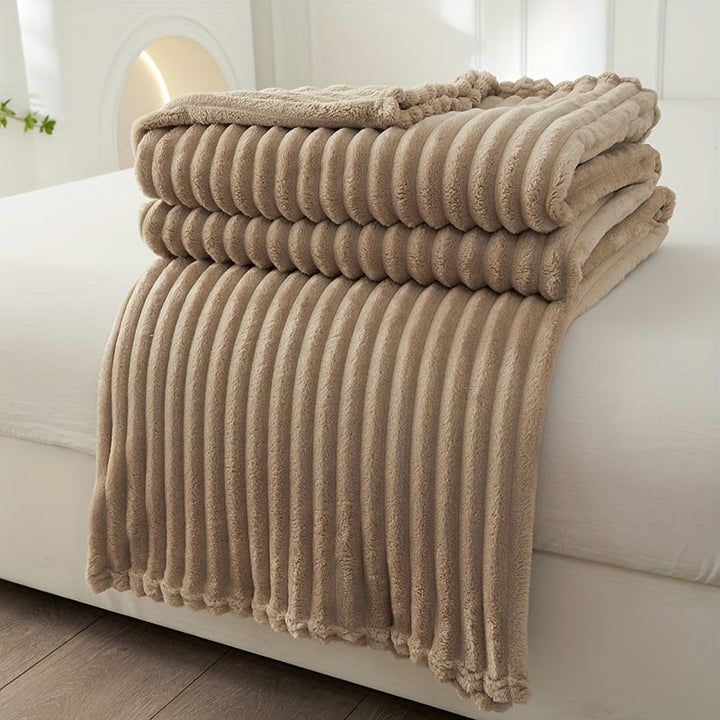 Cosycombe™ Ribbed Plush Blanket with a Soft, Cosy Texture