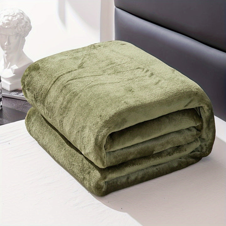 Cosycombe™ Soft Flannel Blanket for Warmth All Year Round
