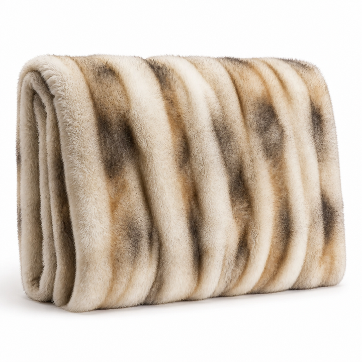 Cosycombe™ Fluffy Faux Fur Blanket with Reinforced Edges