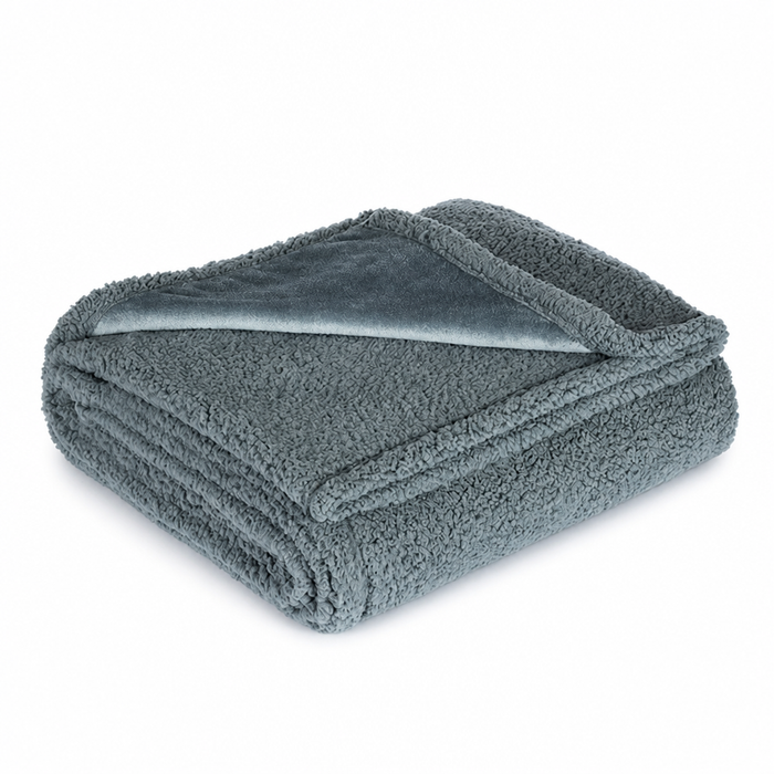 Cosycombe™ Waterproof Soft Fleece Throw with Quick-Dry Finish