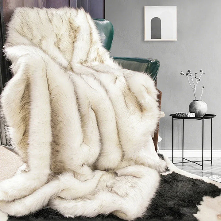 Cosycombe™ Fluffy Faux Fur Blanket with Reinforced Edges