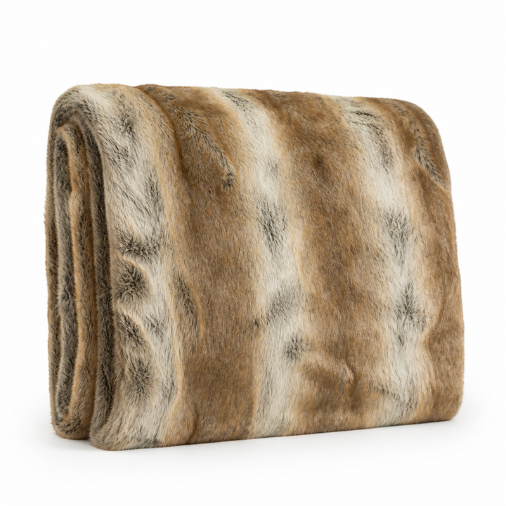 Cosycombe™ Fluffy Faux Fur Blanket with Reinforced Edges