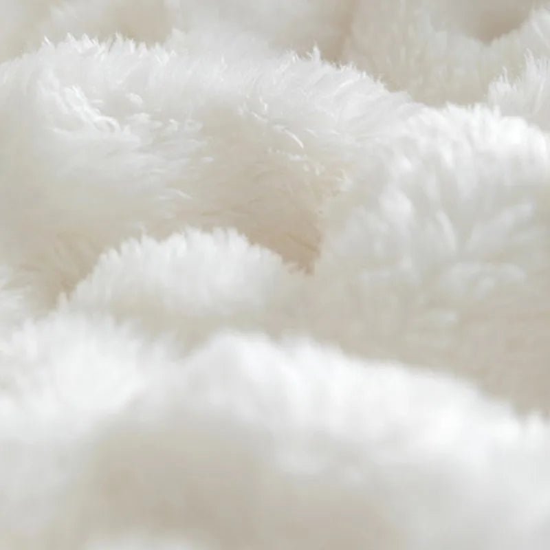 Cosycombe™ 3D Bubble Plush Blanket with Cloud-Soft Raised Texture
