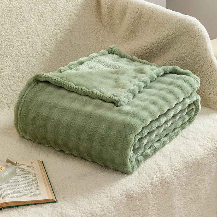 Cosycombe™ 3D Bubble Plush Blanket with Cloud-Soft Raised Texture