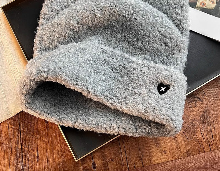 Fluffy fleece beanie with cat ears