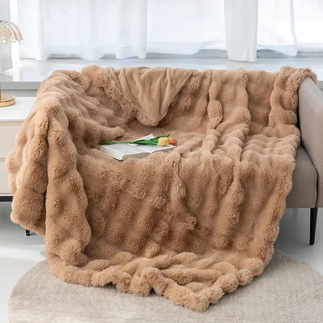Cosycombe™ Super Soft Plush Fleece Blanket for Frosty Winter Nights