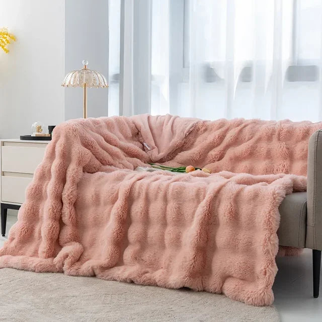 Cosycombe™ Super Soft Plush Fleece Blanket for Frosty Winter Nights