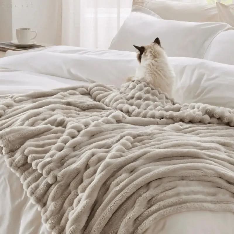 Cosycombe™ Textured Plush Blanket for a Cosy Bed and Sofa