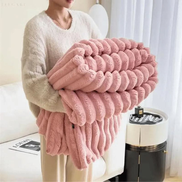 Cosycombe™ Textured Plush Blanket for a Cosy Bed and Sofa