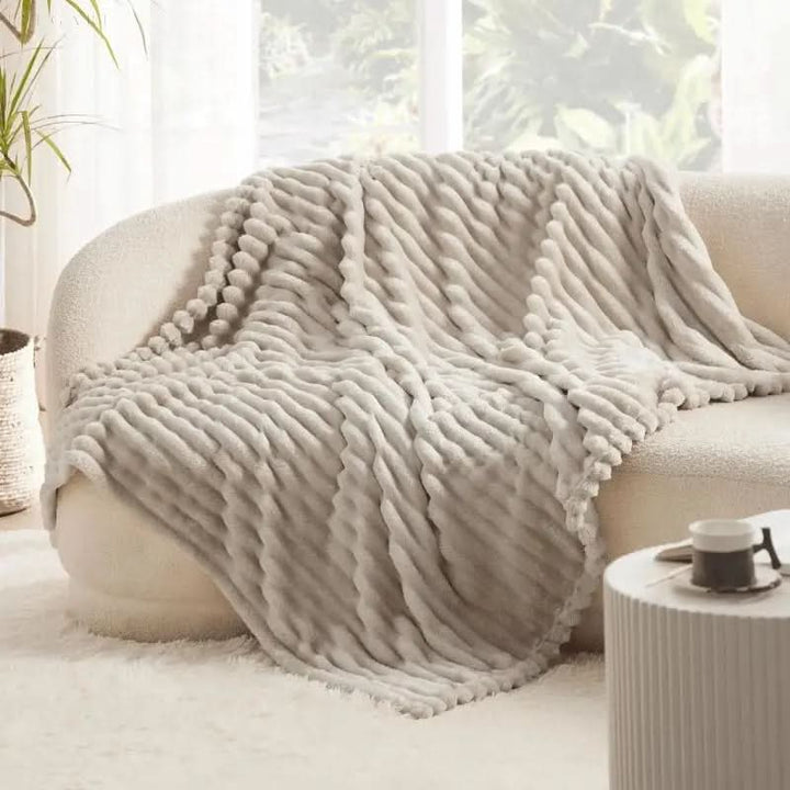 Cosycombe™ Textured Plush Blanket for a Cosy Bed and Sofa