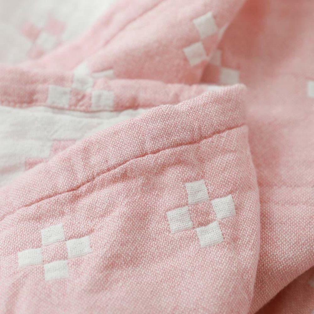 Cosycombe™ Lightweight Three-Layer Blanket with Geometric Diamond Pattern