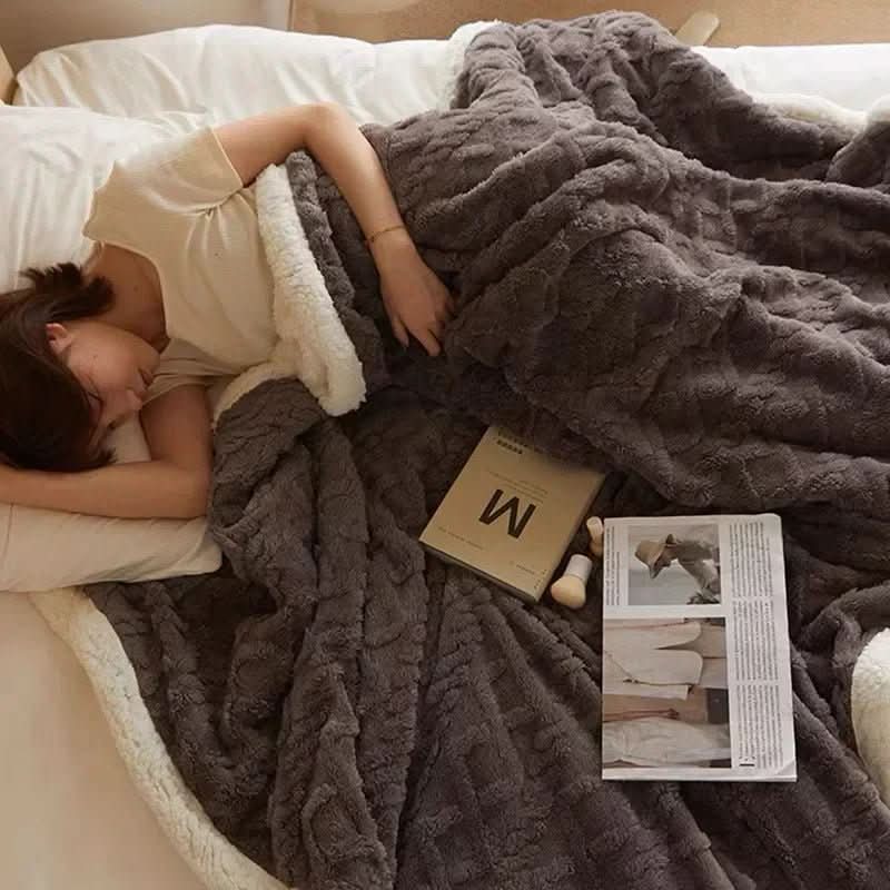 Cosycombe™ Thick Double-Sided Lambswool Blanket for Cosy Winter Nights