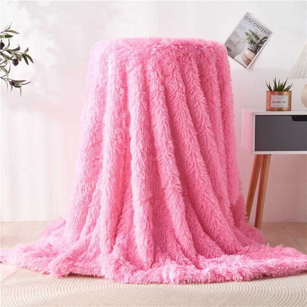 Cosycombe™ Silky Faux Fur Throw Blanket with Velvety Soft Warmth