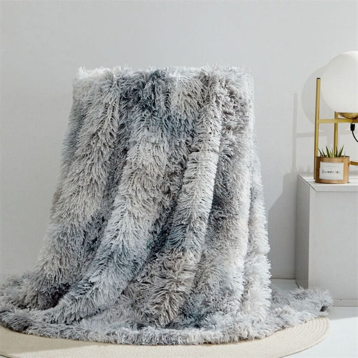 Cosycombe™ Silky Faux Fur Throw Blanket with Velvety Soft Warmth