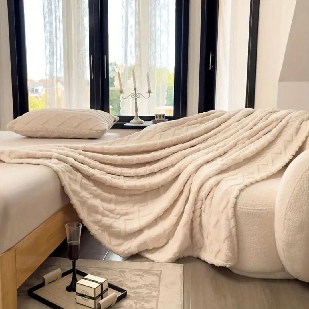 Cosycombe™ Lightweight 3D Textured Fleece Blanket for Sofa, Bed &amp; Travel