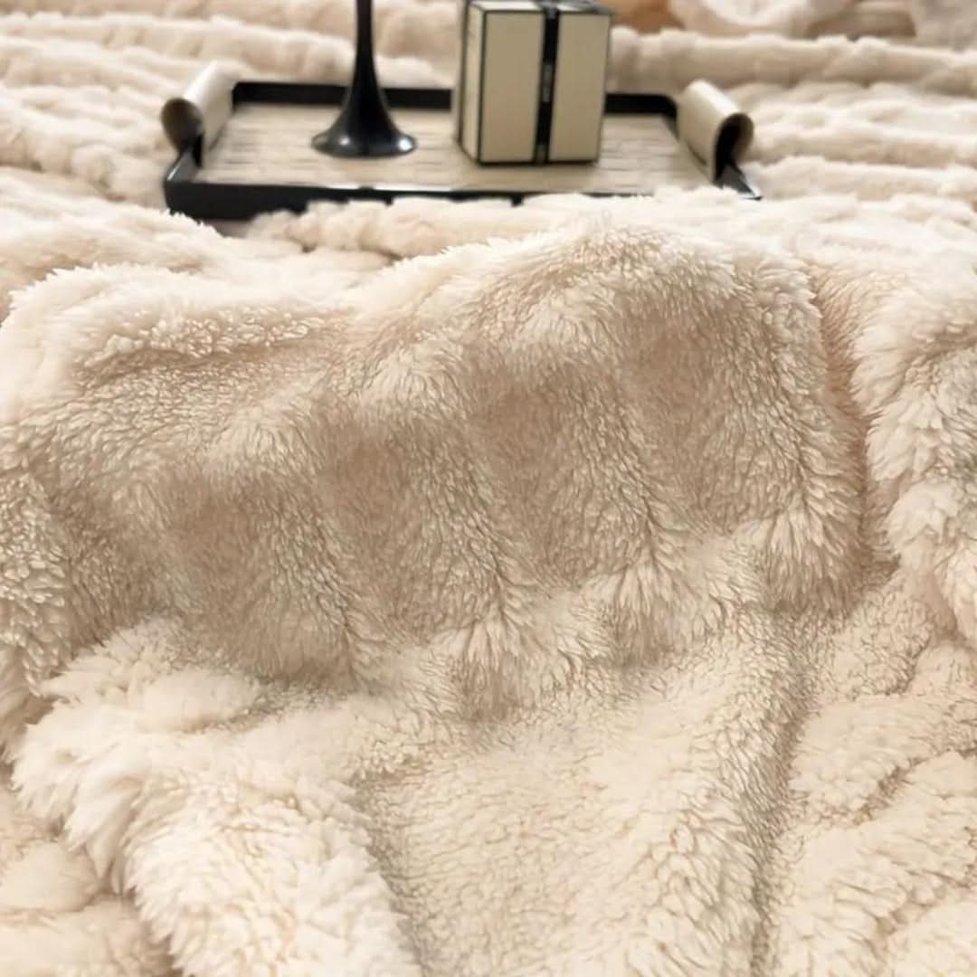Cosycombe™ Lightweight 3D Textured Fleece Blanket for Sofa, Bed &amp; Travel
