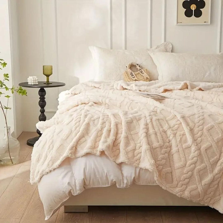 Cosycombe™ Lightweight 3D Textured Fleece Blanket for Sofa, Bed &amp; Travel