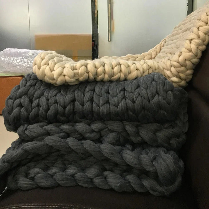 Cosycombe™ Handmade Chunky Knit Minky Blanket for Ultimate Warmth