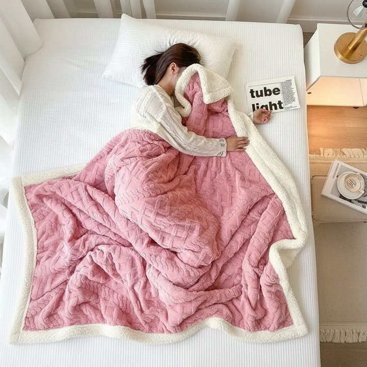 Cosycombe™ Lamb Velvet Flannel Blanket, Lightweight and Warm for Home